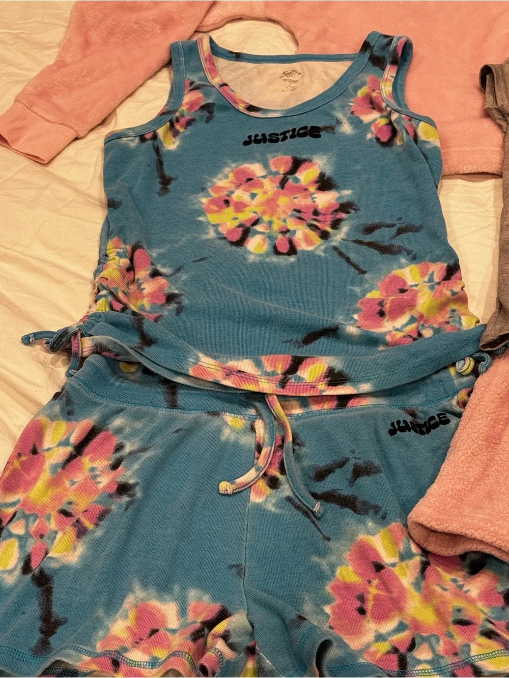 Two sets with sweater